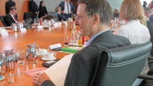 Lauterbach will "Generalüberholung" der Gesundheitsversorgung