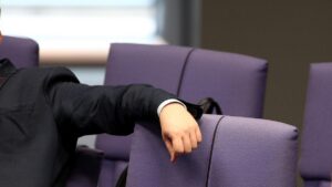 Über 100 Politiker unterzeichnen Erklärung gegen Gewalt