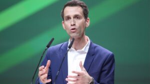 Grüne stellen sich im Haushaltsstreit an Seite der SPD Grüne stellen sich im Haushaltsstreit an Seite der SPD