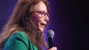 Fahimi zweifelt an Tempo für grüne Transformation