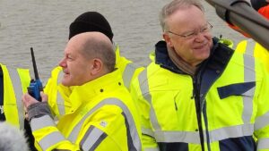 Olaf Scholz für Stephan Weil "unangefochten Nummer Eins" der SPD