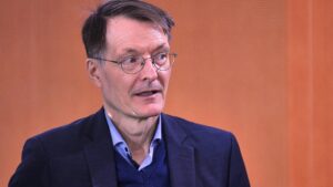 Lauterbach erwägt Obergrenze für Pflegekosten