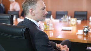 Grüne kritisieren Linder für angedrohte Sozial-Kürzungen