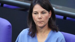 Baerbock erwartet Einigung im Haushaltsstreit