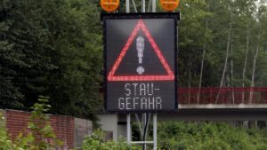 ADAC erwartet weitere Zunahme der Staugefahr am Wochenende