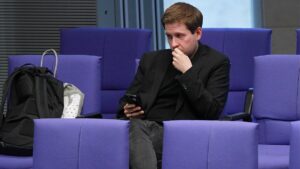 Kühnert rät nach Haushaltseinigung zu Verschnaufpause