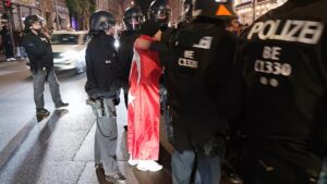 Polizei-Einsatz bei Türken-Party in Berlin-Kreuzberg