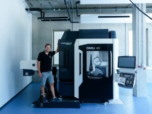 Baden-Württemberg fördert FZI-Robotik-Werkstatt