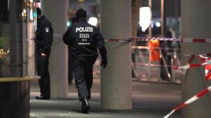 NRW-Innenminister rechnet "jederzeit" mit Terroranschlag