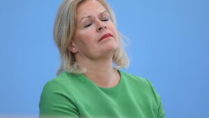 Faeser nach "Comapct"-Schlappe unter Druck