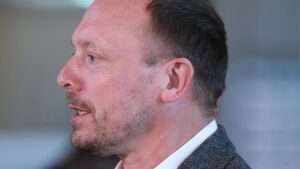 Eklat in Thüringen: Ex-Ostbeauftragter drängt auf AfD-Verbotsantrag