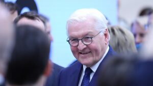 Steinmeier will Initiative für Staatsreform gründen