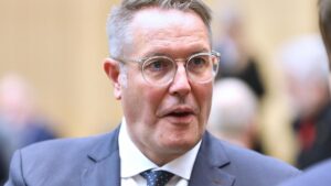 Schweitzer fordert größere Bundesbeteiligung an Flüchtlingskosten