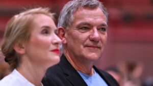 Neue Linken-Spitze für nicht-militärische Optionen im Ukraine-Krieg