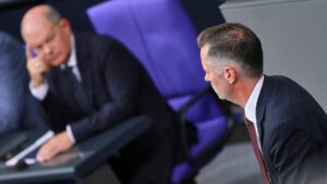 Dürr wirft Scholz Falschbehauptung in Rentenpolitik vor