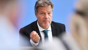 Habeck veröffentlicht neues Buch im Wahlkampf