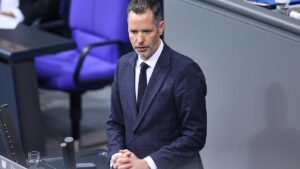 Dürr wirft SPD "billige Kampagnen" vor – Wiese rügt Lindner