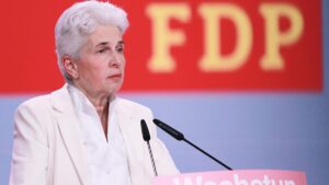 Strack-Zimmermann verlangt Aufarbeitung des "D-Day-Papiers"