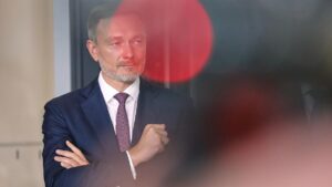 Lindner sieht Deutschland "auf der Kippe"