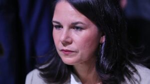 Baerbock reist überraschend nach Syrien