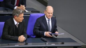 Scholz rügt Habeck für Verteidigungs-Vorstoß