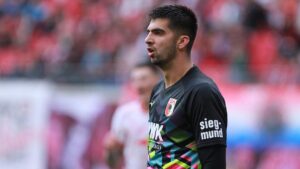 DFB-Pokal: Stuttgart feiert Halbfinaleinzug gegen Augsburg