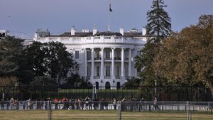 Trump erwartet bessere Beziehungen mit Kiew durch Rohstoffabkommen