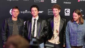 "Provinz" an Album-Charts-Spitze – Oimara führt weiter bei Singles