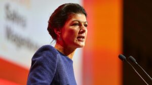 Wagenknecht gegen Lockerung der EU-Schuldenregeln für Verteidigung