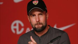 VfB Stuttgart verlängert mit Cheftrainer Hoeneß