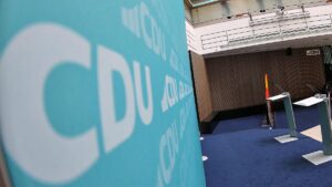 CDU will bis 2029 jede zehnte Beamtenstelle streichen
