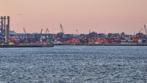 HRI: Deutsche Wirtschaft schrumpft dieses Jahr erneut