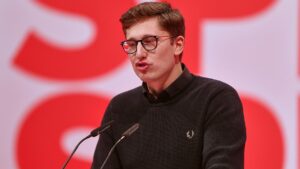 Juso-Chef hält sich Ablehnung von Koalitionsvertrag offen