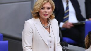 Klöckner schlägt neuen Direktor beim Deutschen Bundestag vor