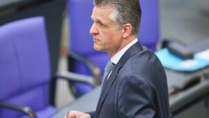 Frei schließt Steuererhöhung für hohe Einkommen aus Frei schließt Steuererhöhung für hohe Einkommen aus