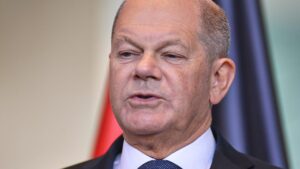 Scholz würdigt Franziskus` Einsatz für Brüderlichkeit