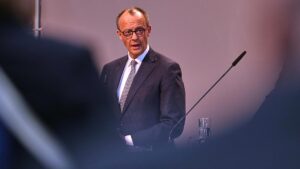Mindestlohn: Linker Flügel der SPD fordert Klarstellung von Merz