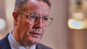 Schweitzer rät SPD zu inhaltlichen und personellen Veränderungen