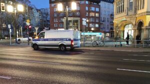 Behörden nach tödlicher Messerattacke in Berlin unter Druck