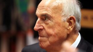 Bericht: Kohl ließ peinliche Zitate aus Einheitsjahr verschwinden