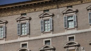 Papstwahl hat begonnen