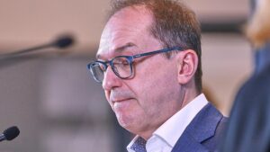 Ex-Justizminister Buschmann bezweifelt Dobrindt-Ankündigungen Ex-Justizminister Buschmann bezweifelt Dobrindt-Ankündigungen