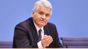 Beauftragter beklagt Antiziganismus in staatlichen Institutionen Beauftragter beklagt Antiziganismus in staatlichen Institutionen