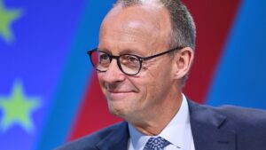 Politbarometer: Union legt leicht zu – AfD büßt ein Politbarometer: Union legt leicht zu – AfD büßt ein