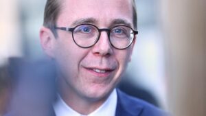 Digitalstaatssekretär Amthor: "Werden keine Fax-Geräte einführen" Digitalstaatssekretär Amthor: "Werden keine Fax-Geräte einführen"