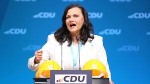CDU-Frau Connemann gegen politisch festgelegten Mindestlohn CDU-Frau Connemann gegen politisch festgelegten Mindestlohn
