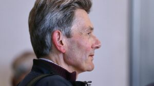 SPD-Politiker fordern Partei zu Kurswechsel bei Verteidigung auf