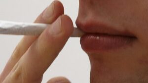 Gesundheitsministerin will mehr öffentlichen Nichtraucherschutz