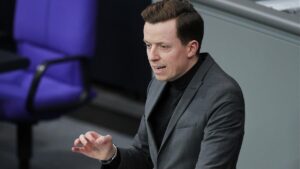 SPD drängt auf diplomatische Anstrengungen im Nahostkrieg SPD drängt auf diplomatische Anstrengungen im Nahostkrieg