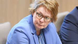 Behrens will Abschiebeflüge nach Afghanistan und Syrien Behrens will Abschiebeflüge nach Afghanistan und Syrien